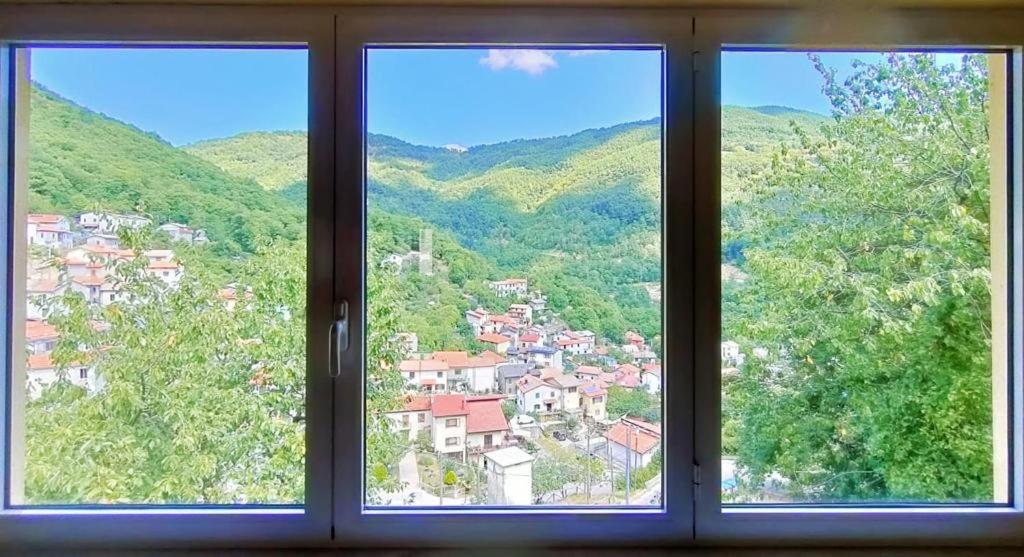 Hotel Palazzo Del Doma - Lake Vagli Vagli di Sotto Extérieur photo